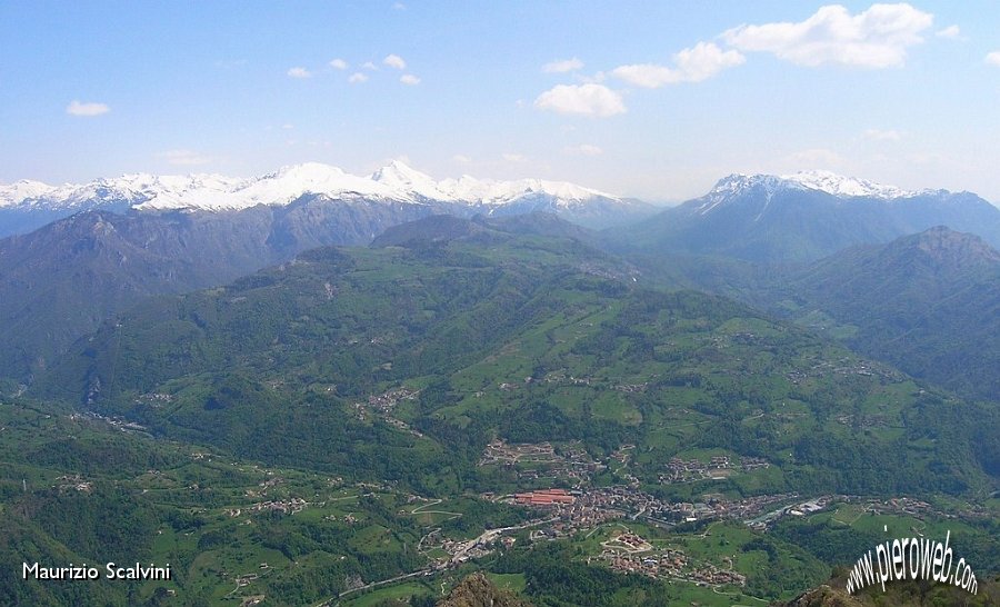 30 Splendido panorama sulla conca di San Giovanni Bianco.JPG